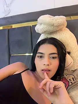 Doll Alaia  online show from March 11, 2026, 10:42 am