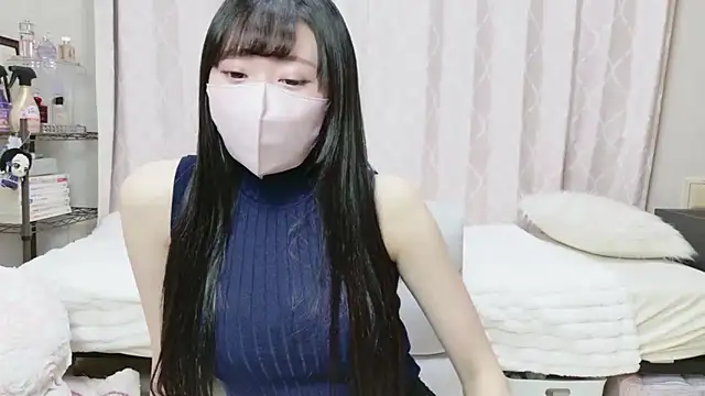 Snapshot of MOE_o0 chatting on February 8, 2026, 12:41 am MOE o0 online show from February 8, 2026, 12:41 am