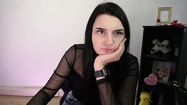 Snapshot of TurnMe_On chatting on February 11, 2026, 11:54 am TurnMe On online show from February 11, 2026, 11:54 am