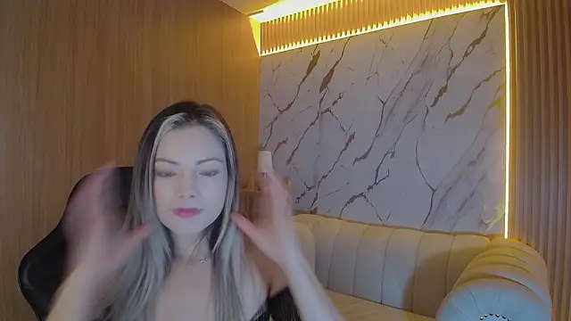 sofia nova tf online show from February 11, 2026, 1:33 pm