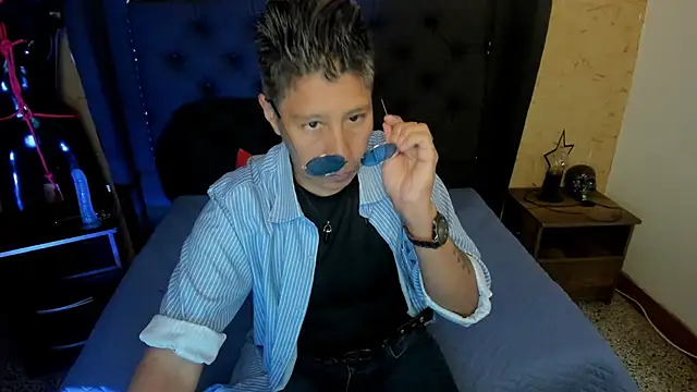 Kali Panther online show from April 15, 2026, 6:12 pm