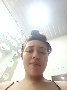 mia-brow online show from April 14, 2026, 10:37 pm