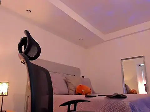 Snapshot of chris_morgan7 chatting on February 18, 2026, 7:32 pm chris morgan7 online show from February 18, 2026, 7:32 pm