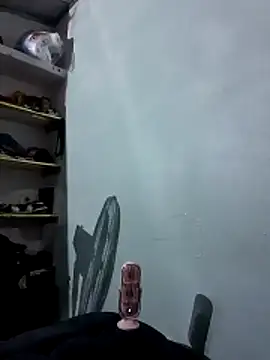 sexykajol2001 online show from April 15, 2026, 7:40 pm