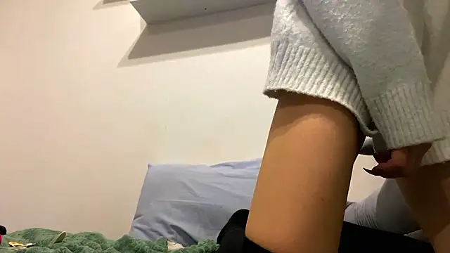 Snapshot of EmilyHein chatting on February 11, 2026, 7:14 pm EmilyHein online show from February 11, 2026, 7:14 pm