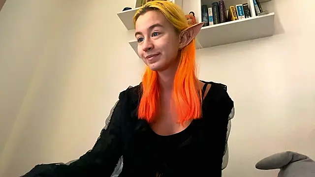 Snapshot of EmilyHein chatting on February 11, 2026, 7:08 am EmilyHein online show from February 11, 2026, 7:08 am