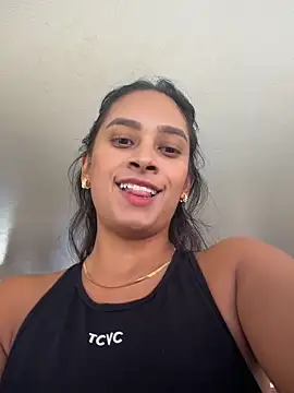 Snapshot of LunaHeat chatting on February 28, 2026, 3:22 pm LunaHeat online show from February 28, 2026, 3:22 pm