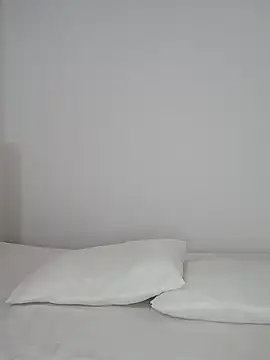 Snapshot of Maria_x_Alejandra chatting on February 25, 2026, 6:41 pm Maria x Alejandra online show from February 25, 2026, 6:41 pm