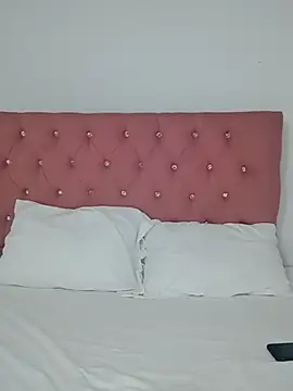 Snapshot of Maria_x_Alejandra chatting on February 16, 2026, 5:11 pm Maria x Alejandra online show from February 16, 2026, 5:11 pm