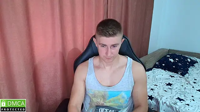 Snapshot of TodMusclePower9 chatting on July 6, 2026, 6:42 am TodMusclePower9 online show from July 6, 2026, 6:42 am