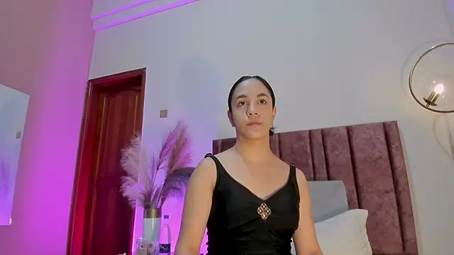 Snapshot of CelesteQueeen chatting on May 28, 2026, 12:22 pm CelesteQueeen online show from May 28, 2026, 12:22 pm