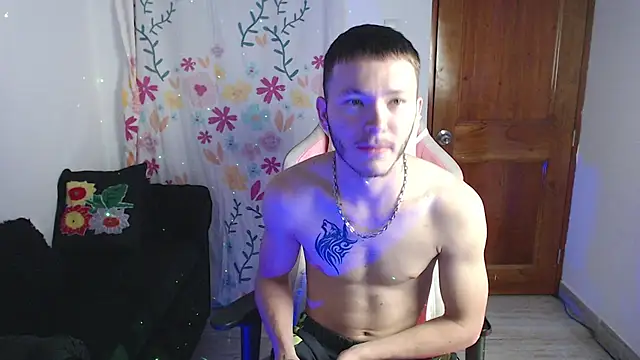 Ariana Esteban07 online show from March 2, 2026, 10:22 am