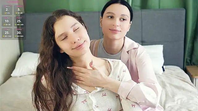 ZofiaSoshnik online show from February 19, 2026, 8:22 am