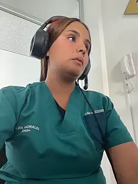 Noa Harper- online show from March 4, 2026, 8:49 pm