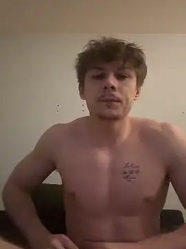 Snapshot of Lucas328706 chatting on February 2, 2026, 7:35 pm Lucas328706 online show from February 2, 2026, 7:35 pm