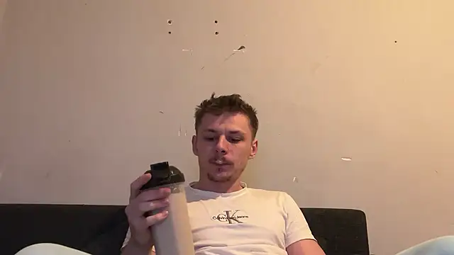 Snapshot of Lucas328706 chatting on February 15, 2026, 1:10 pm Lucas328706 online show from February 15, 2026, 1:10 pm