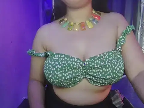 Snapshot of Bold_Beauty_07 chatting on February 18, 2026, 7:49 am Bold Beauty 07 online show from February 18, 2026, 7:49 am