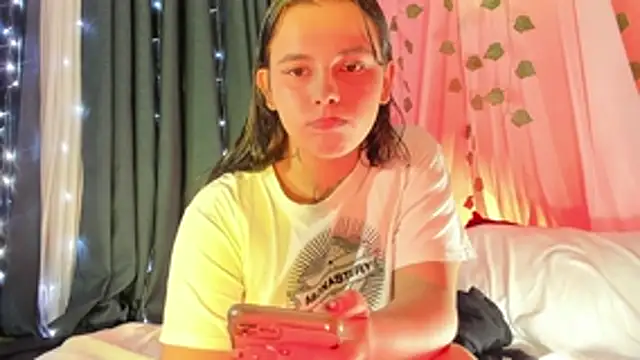 STAR SUZUME online show from February 27, 2026, 12:33 am