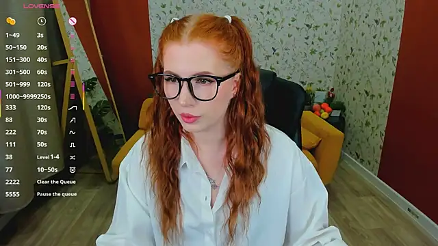 Snapshot of MiraBoom chatting on February 12, 2026, 9:25 pm MiraBoom online show from February 12, 2026, 9:25 pm