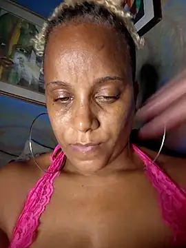 Snapshot of BadGyalGem chatting on July 3, 2026, 7:04 am BadGyalGem online show from July 3, 2026, 7:04 am