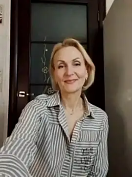 MichelleSolis online show from April 6, 2026, 6:42 pm