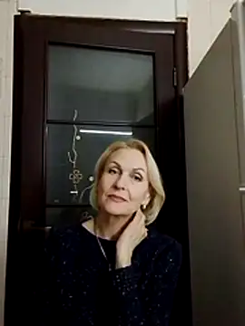 Snapshot of MichelleSolis chatting on February 11, 2026, 6:52 pm MichelleSolis online show from February 11, 2026, 6:52 pm