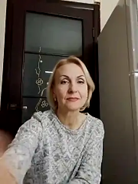 Snapshot of MichelleSolis chatting on February 24, 2026, 7:59 pm MichelleSolis online show from February 24, 2026, 7:59 pm