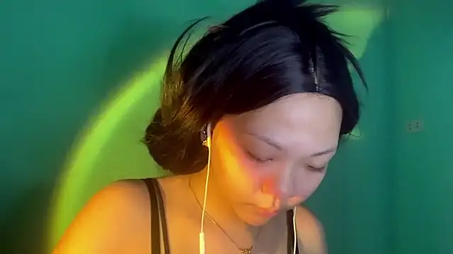 Snapshot of TerisaYellow chatting on February 11, 2026, 7:08 am TerisaYellow online show from February 11, 2026, 7:08 am