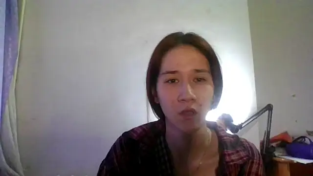 NickiKisinger online show from July 16, 2026, 7:16 am