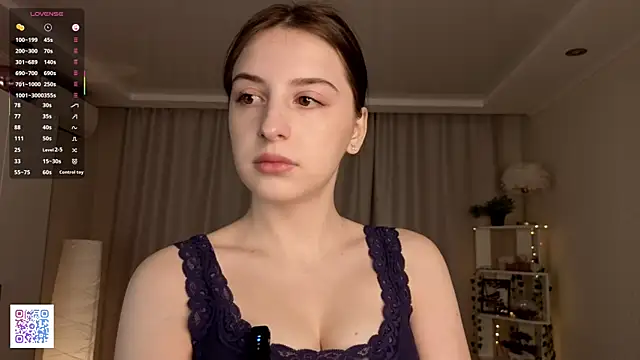 LeanneDinkle online show from April 14, 2026, 5:12 am