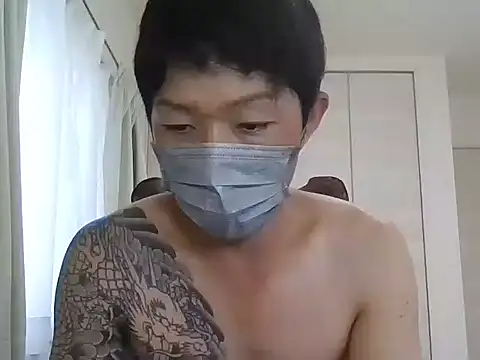 Snapshot of K0U-123 chatting on June 12, 2026, 11:24 pm K0U-123 online show from June 12, 2026, 11:24 pm