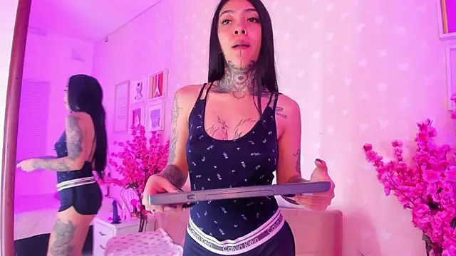 Ashley Blum  online show from February 13, 2026, 11:54 am