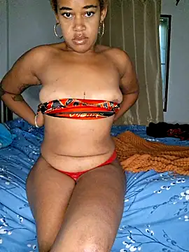 Snapshot of Seductive_Simon333 chatting on February 6, 2026, 2:40 am Seductive Simon333 online show from February 6, 2026, 2:40 am