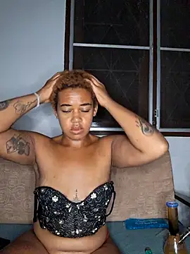 Snapshot of Seductive_Simon333 chatting on February 10, 2026, 1:21 pm Seductive Simon333 online show from February 10, 2026, 1:21 pm