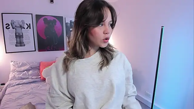 Snapshot of Hey_lucy__ chatting on February 10, 2026, 11:42 am Hey lucy online show from February 10, 2026, 11:42 am