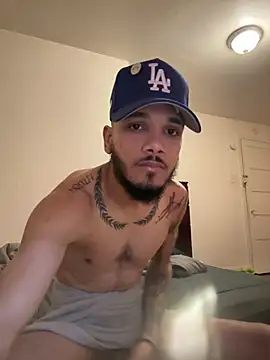 Snapshot of EnanoVerga chatting on February 17, 2026, 2:03 pm EnanoVerga online show from February 17, 2026, 2:03 pm