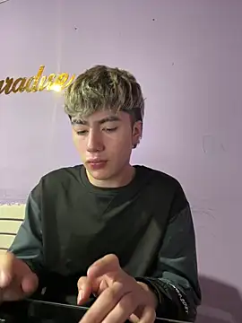 AlexanderCollman2 online show from April 10, 2026, 2:29 am