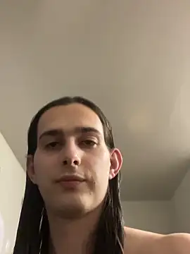 Brooklyn333 online show from April 22, 2026, 2:07 am