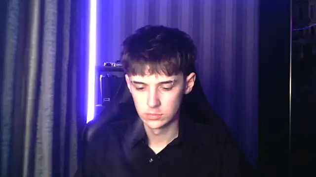 Snapshot of Sweet_Dude chatting on February 24, 2026, 5:14 pm Sweet Dude online show from February 24, 2026, 5:14 pm