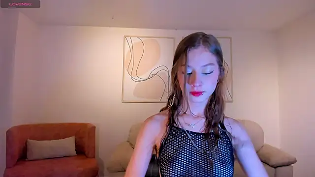 IsabellaMorettiX online show from June 3, 2026, 4:13 am