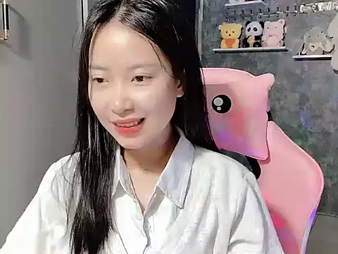 Linne6789 online show from April 3, 2026, 2:29 am