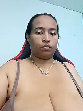 BustySexy Nataly online show from April 13, 2026, 3:16 pm