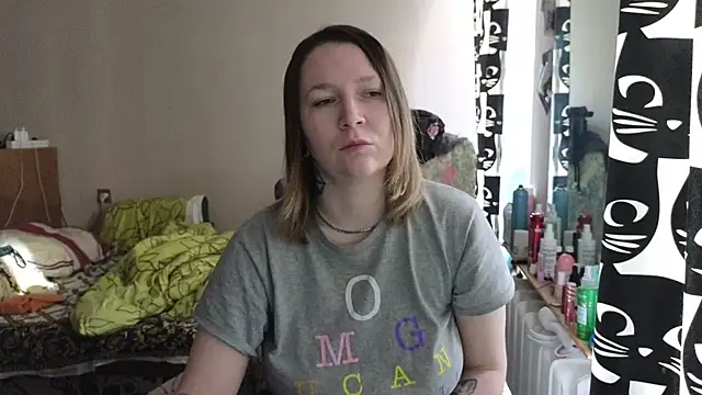 Snapshot of Ozalin_ chatting on February 24, 2026, 10:16 am Ozalin online show from February 24, 2026, 10:16 am