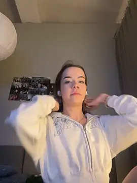 JulietSugar online show from February 3, 2026, 9:31 pm