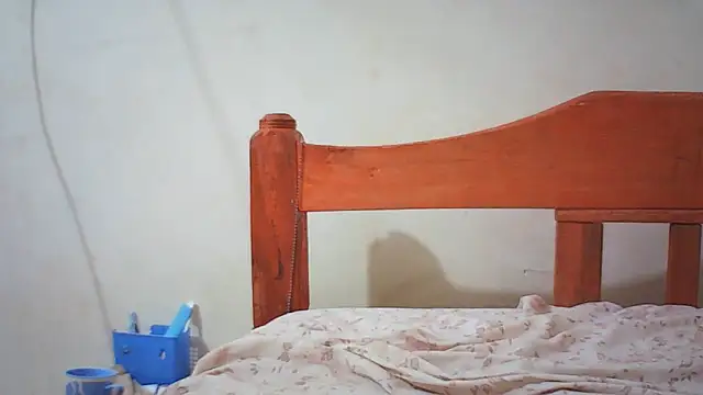 Snapshot of DontTellYourWife chatting on February 22, 2026, 12:35 am DontTellYourWife online show from February 22, 2026, 12:35 am