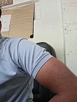 hot---boy1 online show from February 24, 2026, 5:30 am