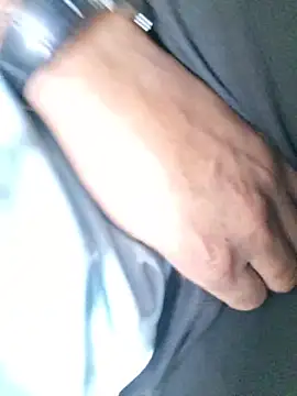 hot---boy1 online show from February 25, 2026, 4:34 am