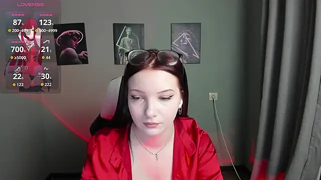 AuroraKane online show from April 1, 2026, 2:14 pm