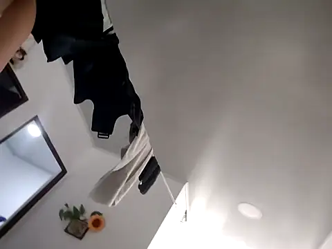 Snapshot of momsammy chatting on February 4, 2026, 8:04 pm momsammy online show from February 4, 2026, 8:04 pm