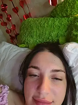 HotDevilGirl  online show from February 26, 2026, 7:03 pm